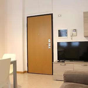 Apartament Super Rogoredo Vacation - 4 People, Mediolan